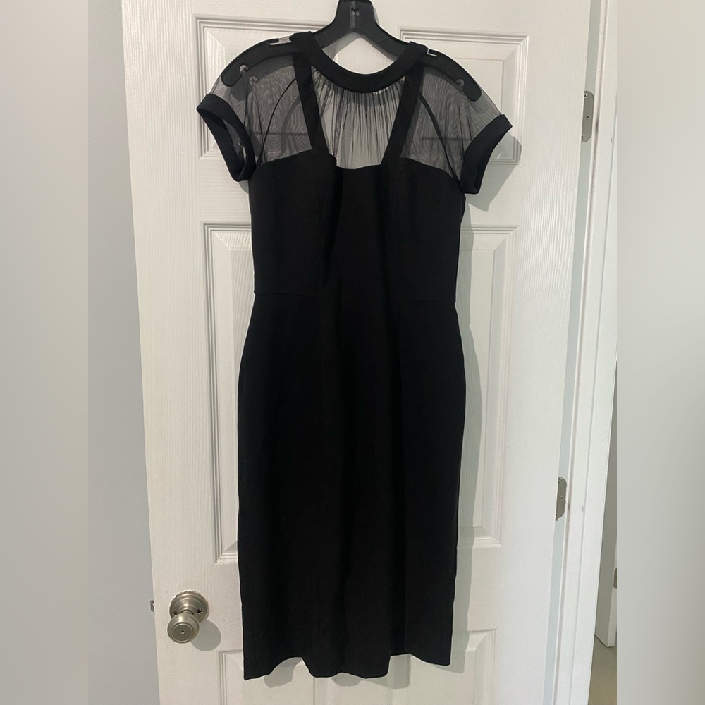 Maggy London - Illusion Yoke Crepe Cocktail Dress - Size 6